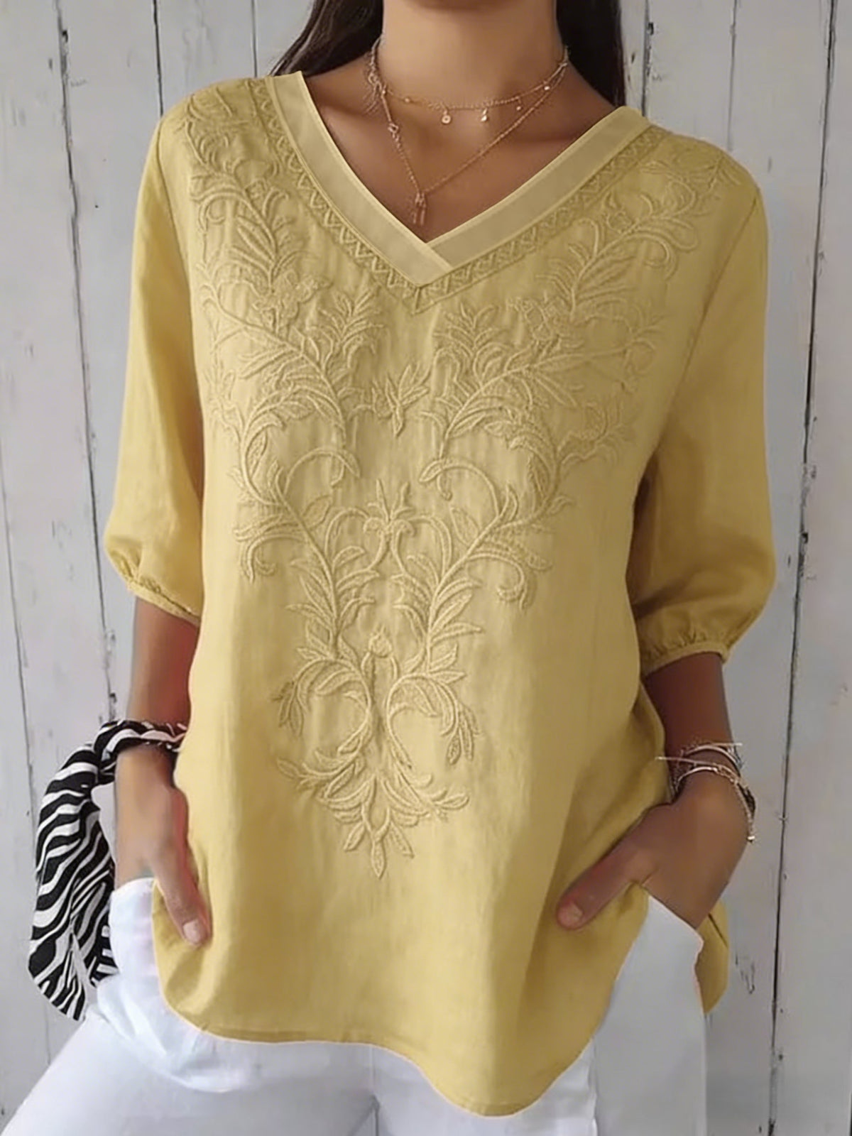 Women's Retro Floral Embroidered Cotton Linen V-Neck Blouse