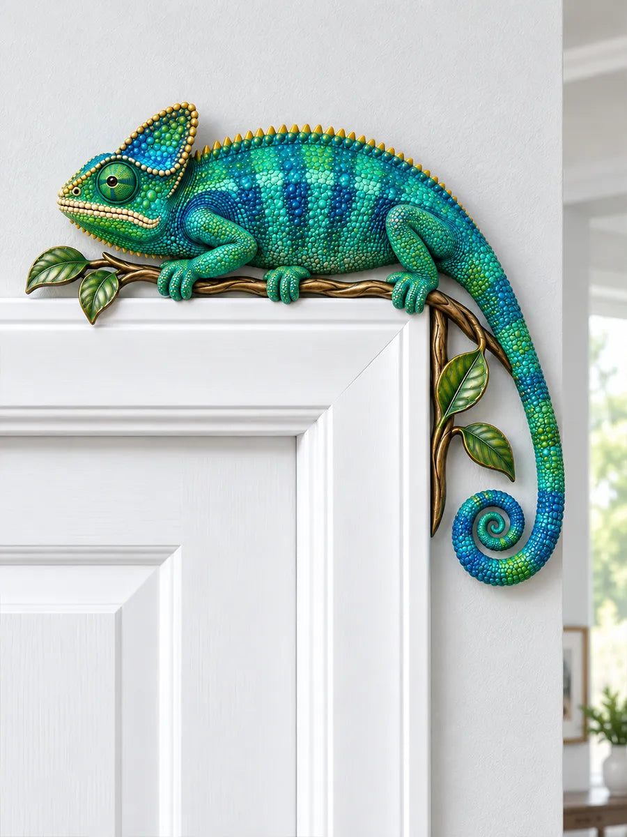 🌿Vibrant Chameleon Door Frame Corner Decor