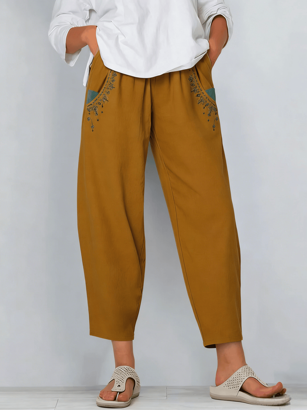 Women's Retro Color Block Floral Cotton Linen Pocket Casual Capri Pants